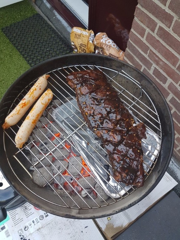 Afbeeldingslocatie: https://tweakers.net/ext/f/9YBnrHHUnjwiCN7HFyNNQ4bU/full.jpg