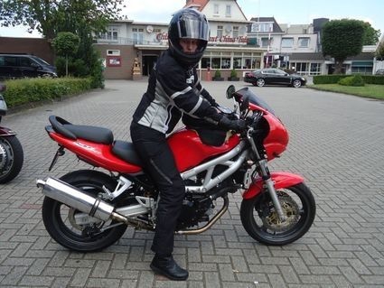 Afbeeldingslocatie: http://tweakers.net/ext/f/9sSuNeBrsL98VDlfPReXiYhZ/full.jpg