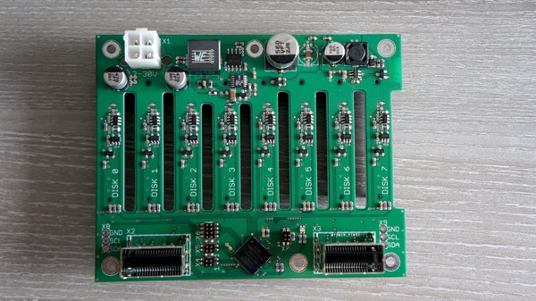 Afbeeldingslocatie: http://tweakers.net/ext/f/AcGnA8vtjZxjmDNjg2PotEs2/full.jpg