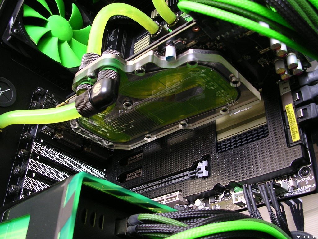 Afbeeldingslocatie: http://tweakers.net/ext/f/AlISXVaybSRSZB37hU2hekJS/full.jpg