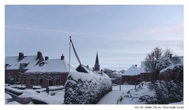 Afbeeldingslocatie: http://tweakers.net/ext/f/BsMdL2WGostSr6lXtNFvfzSL/full.jpg