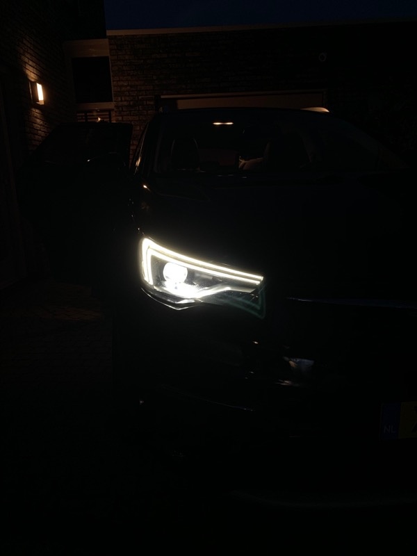 Afbeeldingslocatie: https://tweakers.net/ext/f/CrQsfOTLHz8rVkB7t6rv4MKw/full.jpg