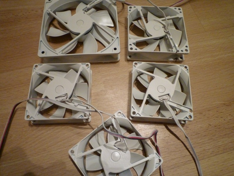 Afbeeldingslocatie: http://tweakers.net/ext/f/DEtaNASbgBjYj8dPKb0h8ZlW/full.jpg