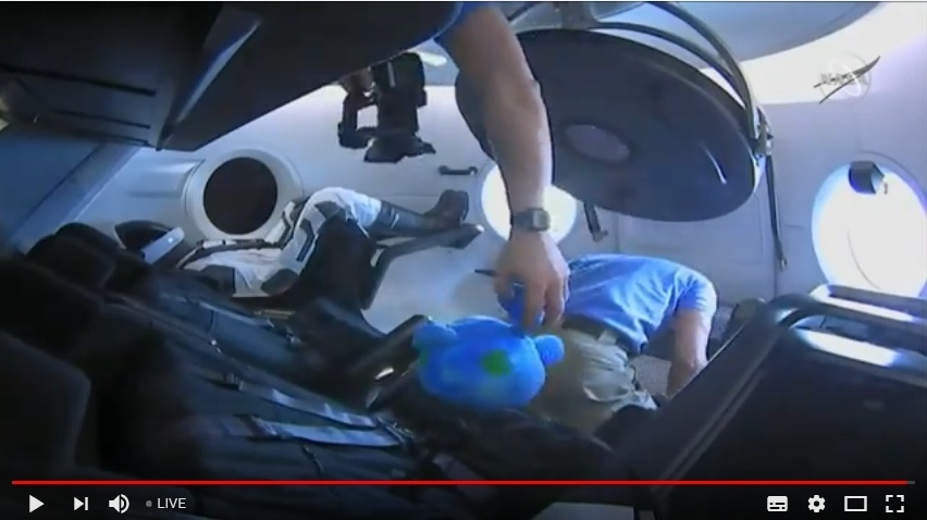 Afbeeldingslocatie: https://tweakers.net/ext/f/DcSMMkiVJWWP7Ev6TONAdDO9/full.jpg