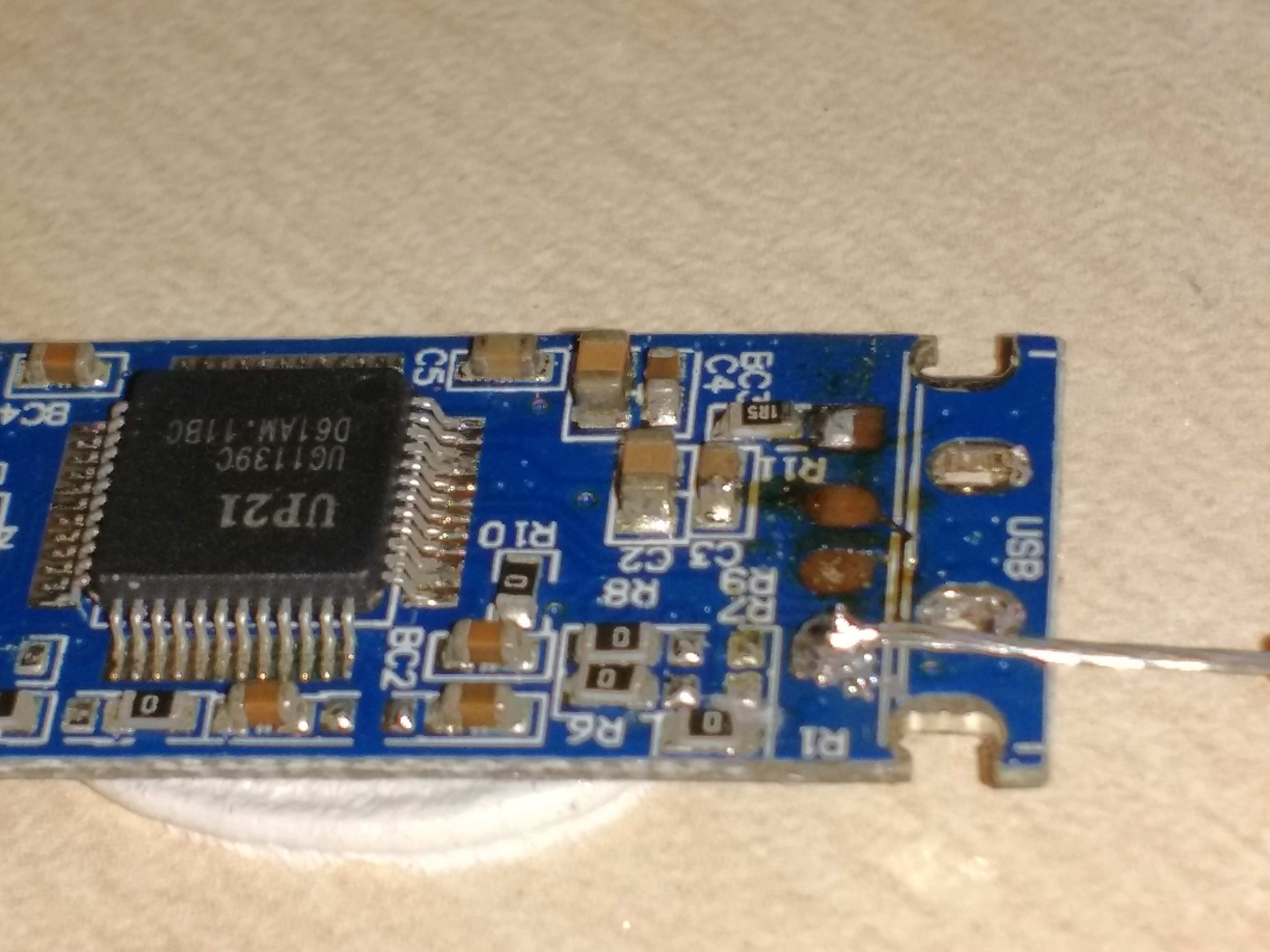 Afbeeldingslocatie: https://tweakers.net/ext/f/Drw14rCp2MoAEMt9JczZAJfM/full.jpg