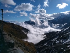 stelvio boven de wolken stelvio boven de wolken