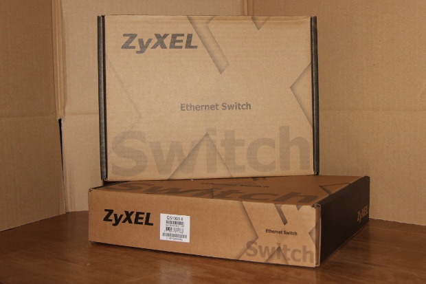 Unboxing GS1900 (1)