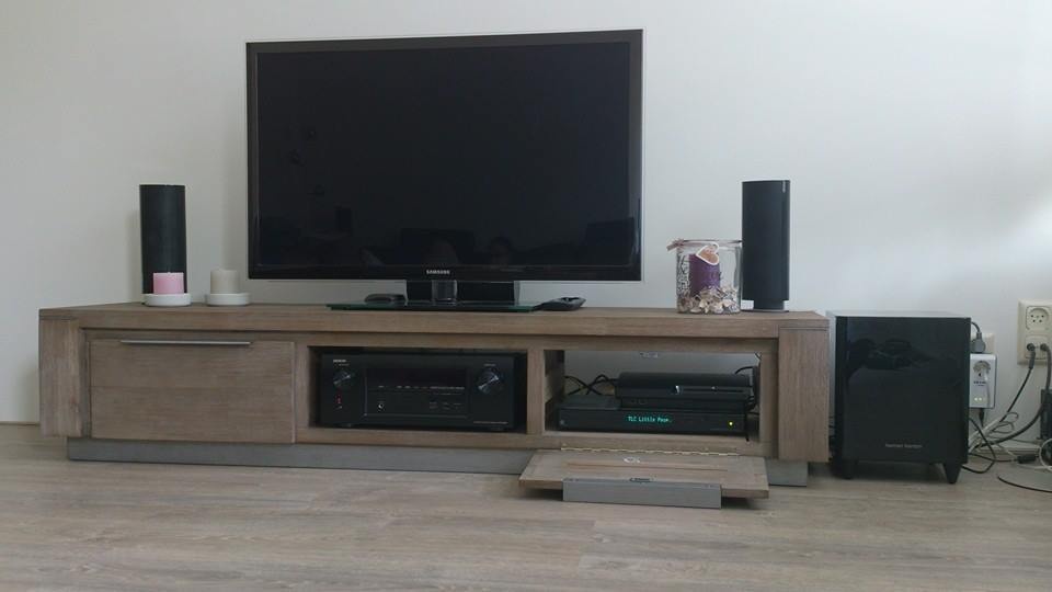 TV Kast