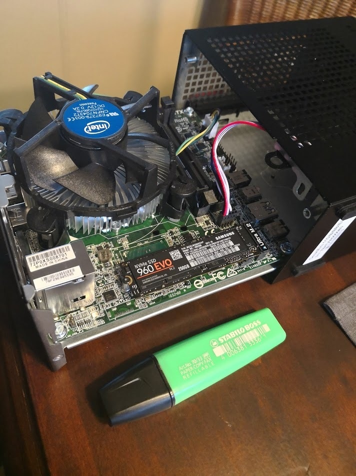 Afbeeldingslocatie: https://tweakers.net/ext/f/G4y3LFCeTRuEuvQTM07xHBR9/full.jpg