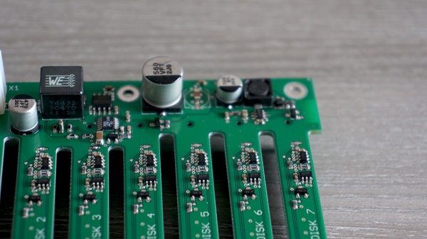 Afbeeldingslocatie: http://tweakers.net/ext/f/GEiqKA0mfvurb0OhSm0Q7w1m/full.jpg