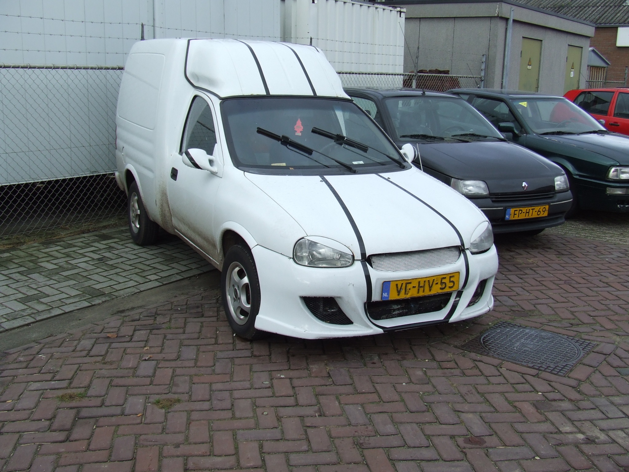 Afbeeldingslocatie: http://tweakers.net/ext/f/GqSiinpd5sA6kkI1iL7wESlh/full.jpg