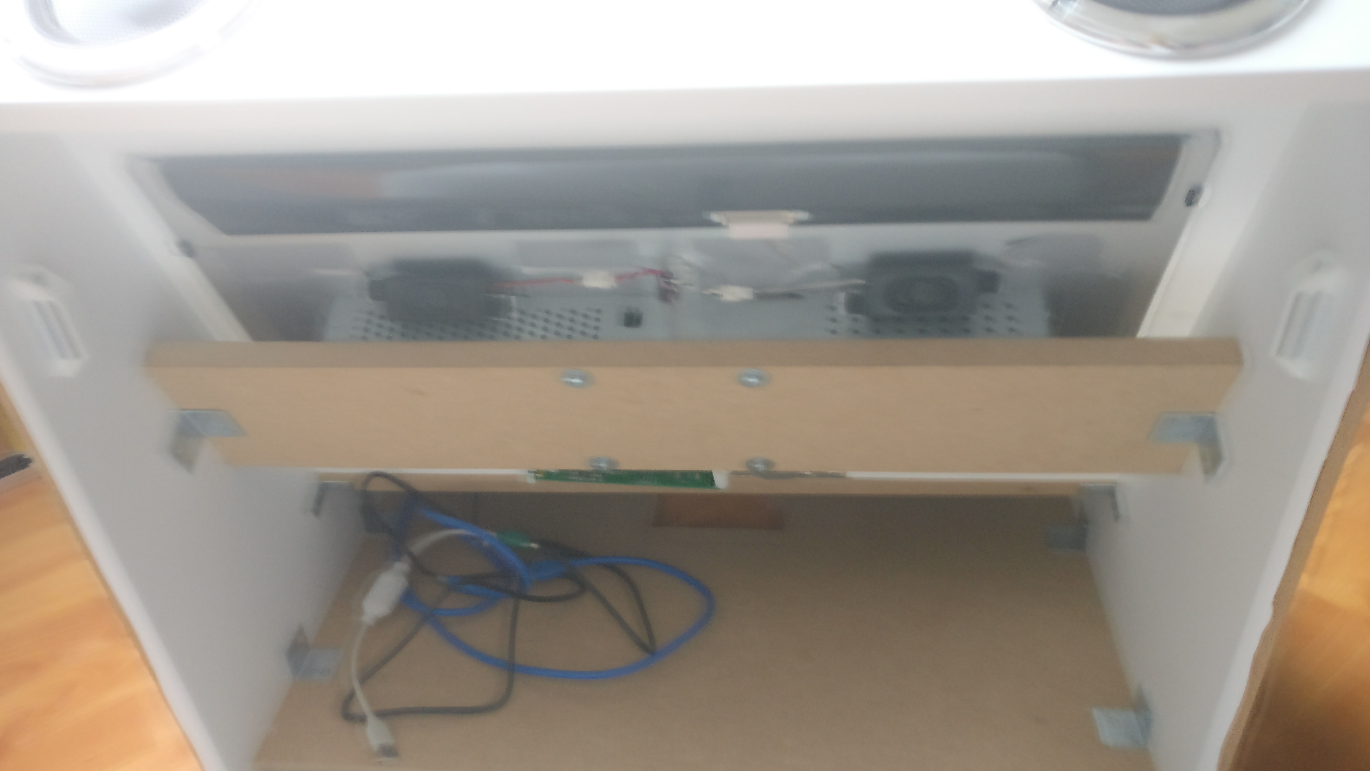 Afbeeldingslocatie: https://tweakers.net/ext/f/HOUjoQ0hIQNWOQpD5I8Hyo1o/full.jpg