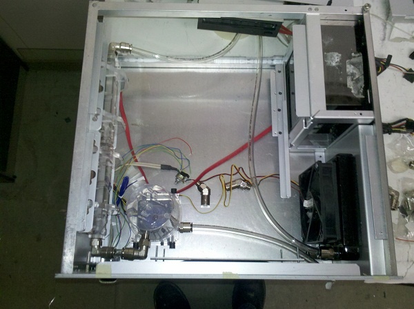 Afbeeldingslocatie: http://tweakers.net/ext/f/Hishj1DrVQ994OfvYmNGKAM5/full.jpg