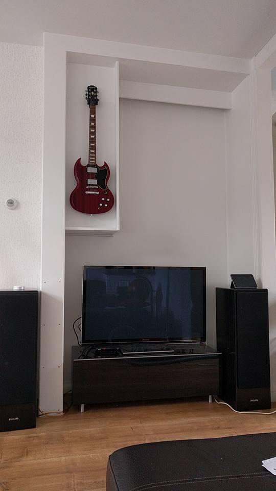 Kast beneden