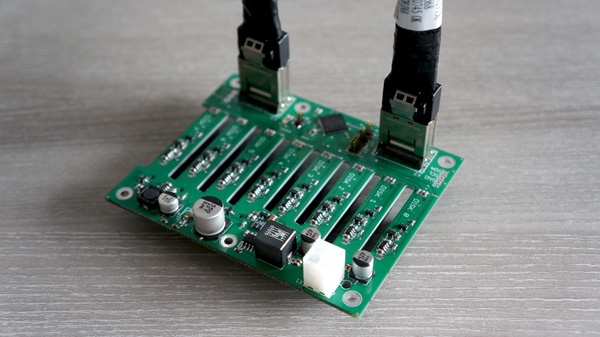 Afbeeldingslocatie: http://tweakers.net/ext/f/J185zfwPQRQ7ap4bG3Vx6ovX/full.jpg