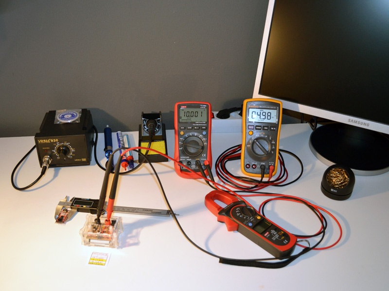 Yihua 936, Uni-T UT61E, Fluke 17B, UT203.