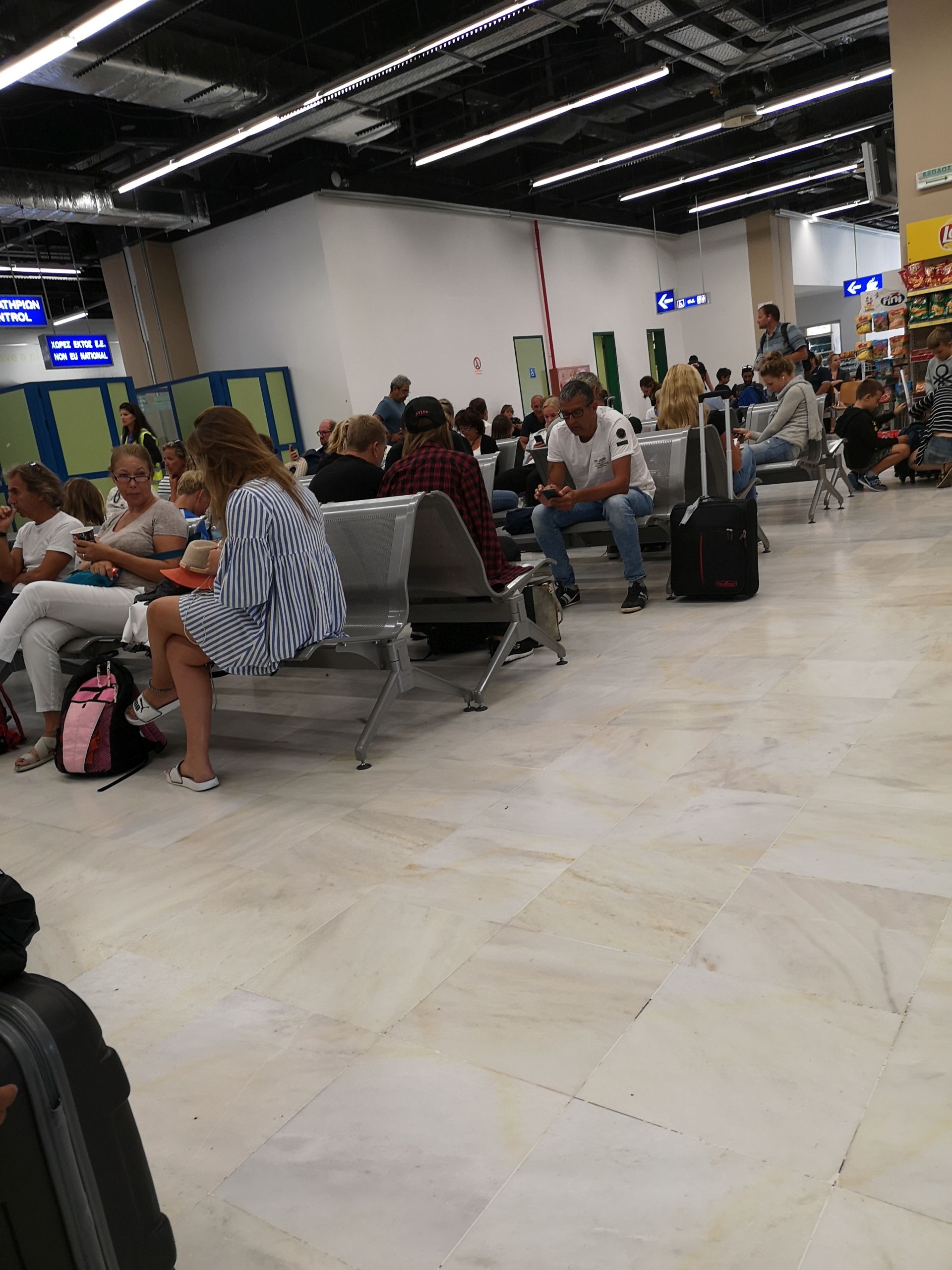 Afbeeldingslocatie: https://tweakers.net/ext/f/JjZW7rNcbXNwHhpnOVYDPrwt/full.jpg