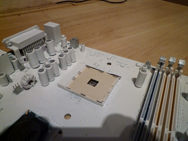 Afbeeldingslocatie: http://tweakers.net/ext/f/Jti2ypZQCiLaTjg938t3owbD/full.jpg