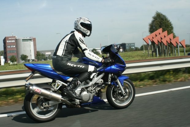 Afbeeldingslocatie: http://tweakers.net/ext/f/JxaOu5QyhnkT8dEzaZbpPlkF/full.jpg