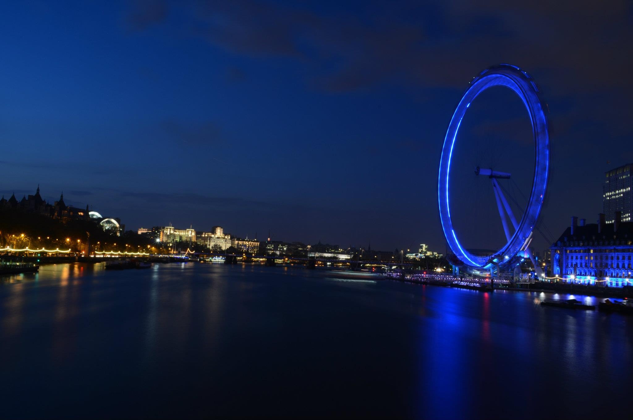 Afbeeldingslocatie: http://tweakers.net/ext/f/Knhuyt6aekrbV8xRHUpBf6zd/full.jpg