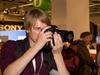 Femme met de Sony Alpha 900