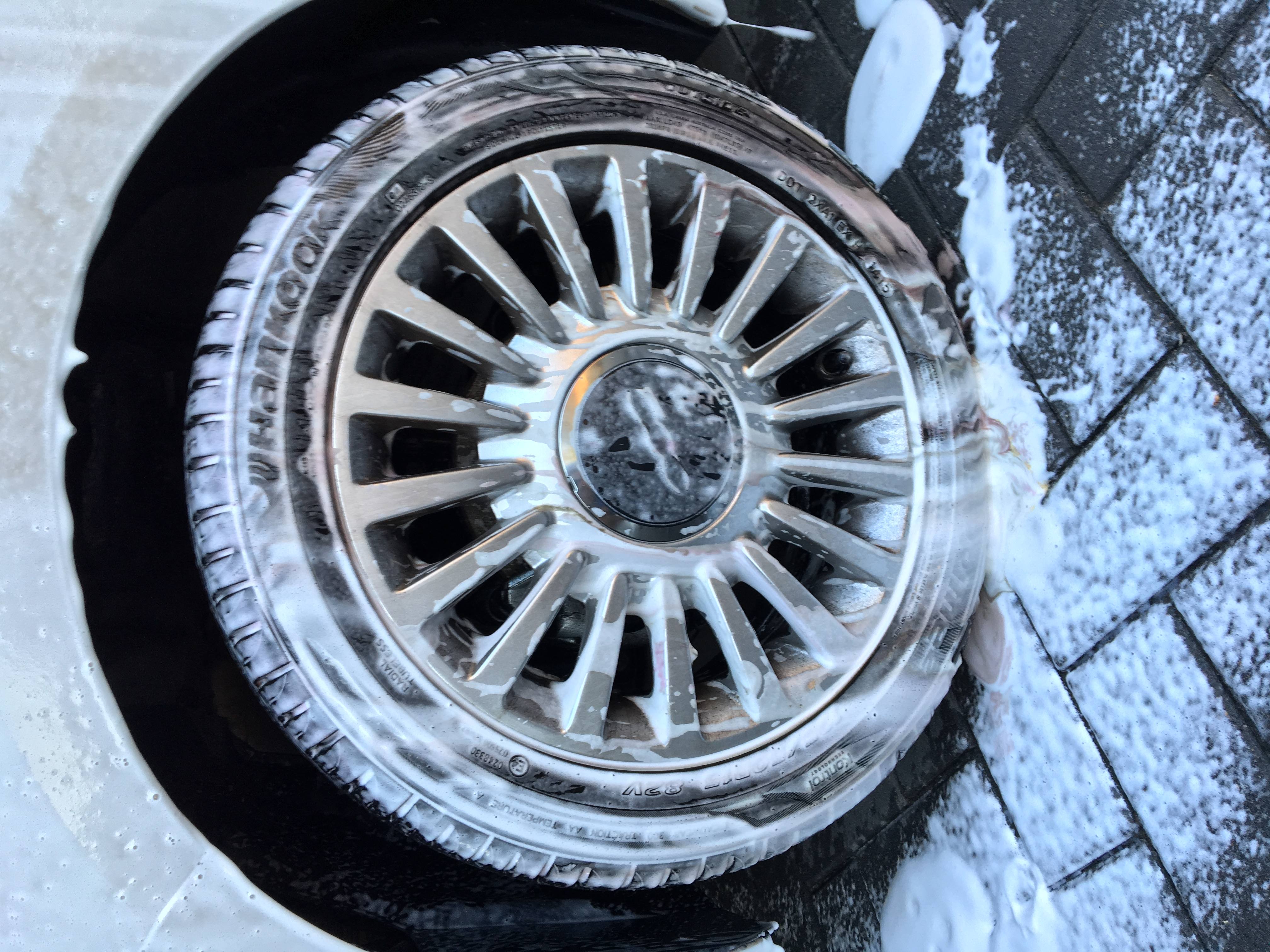 Afbeeldingslocatie: https://tweakers.net/ext/f/Lc8CogowURacK4N7YCqcSnG7/full.jpg