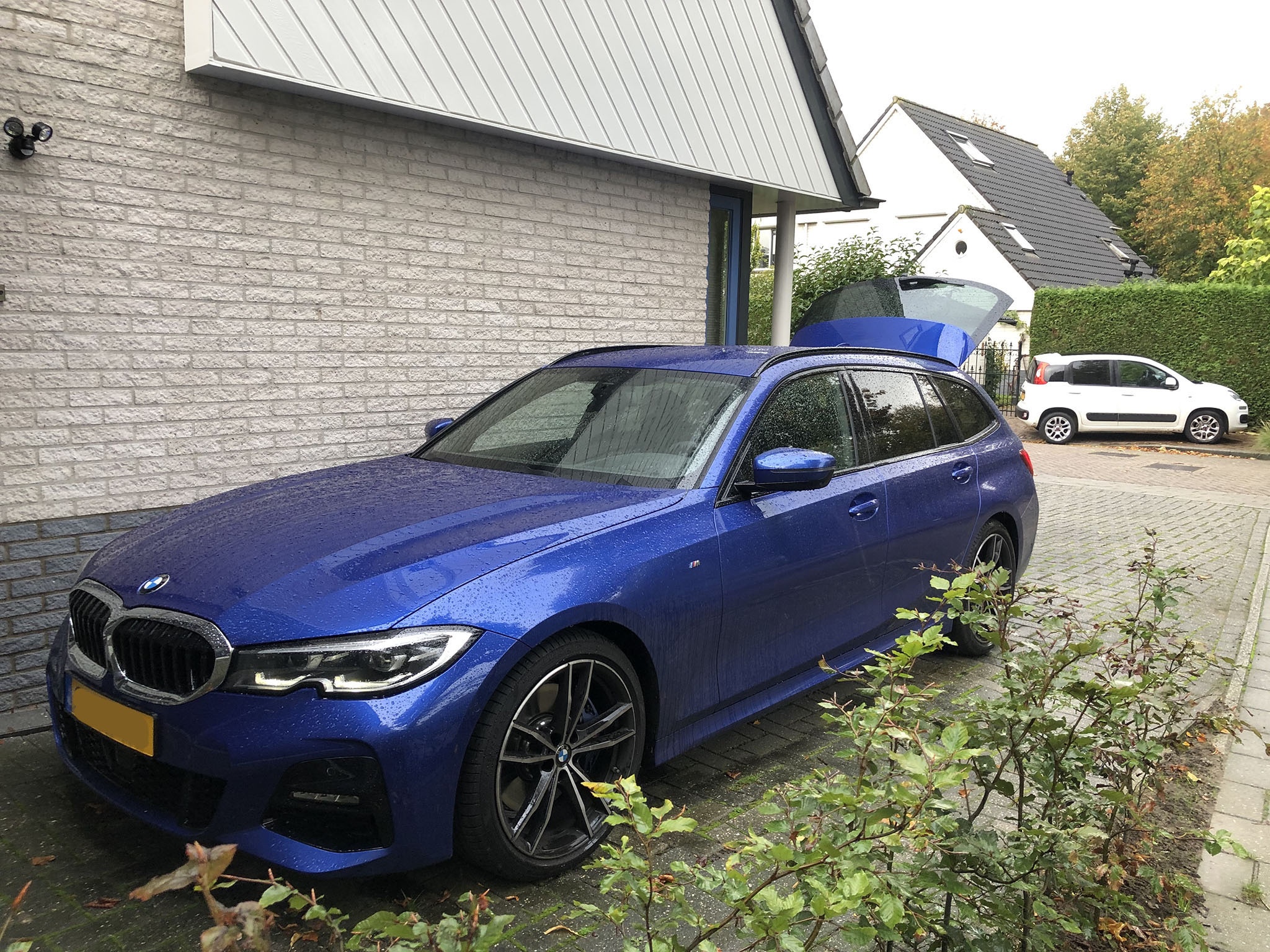 Afbeeldingslocatie: https://tweakers.net/ext/f/M813A9wcMQlyzDtq44HHaFIh/full.jpg