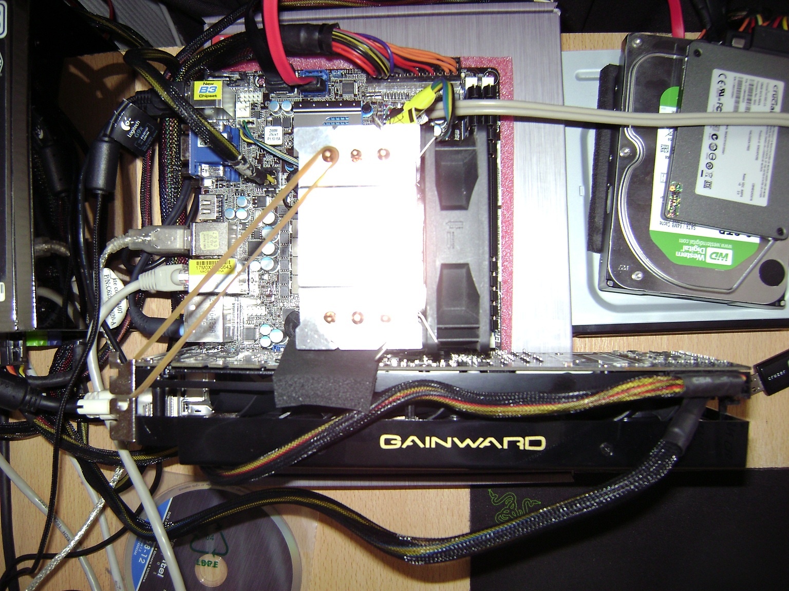 Afbeeldingslocatie: http://tweakers.net/ext/f/MtxZMmp4GksWGs4mA6cRB1OV/full.jpg