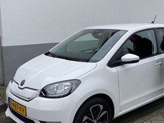 Afbeeldingslocatie: https://tweakers.net/ext/f/Mw63GiLEKXX5gDDl28KeOW8v/medium.jpg