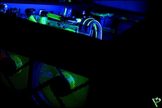 Afbeeldingslocatie: http://tweakers.net/ext/f/NDxwFrWH35aoxmuby4D1xRi7/full.jpg