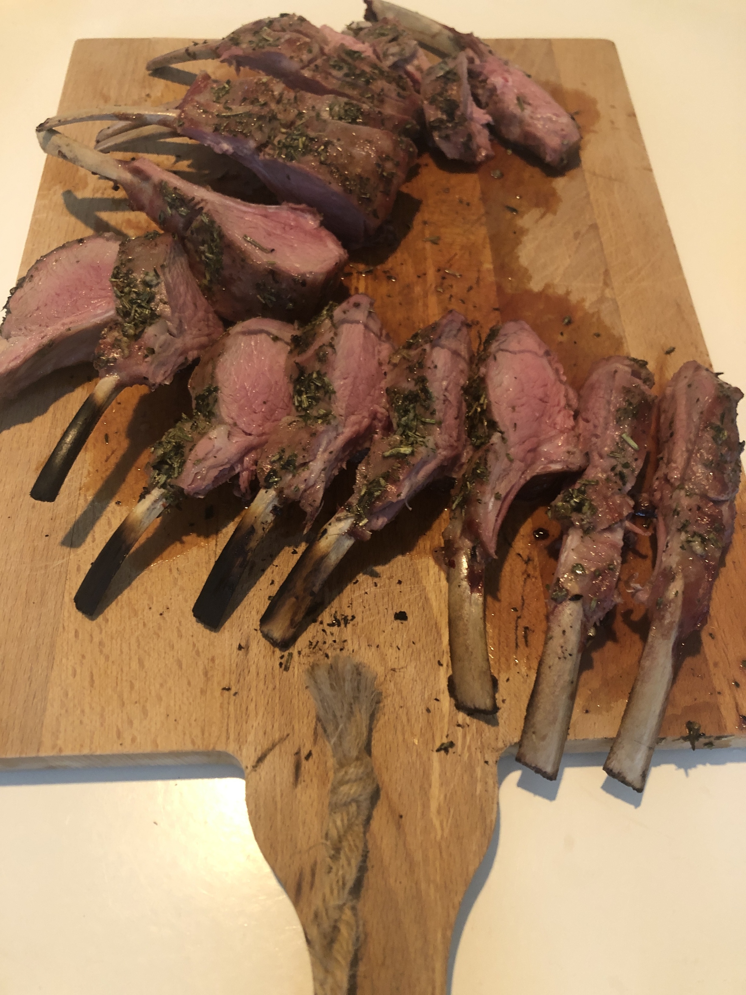 Afbeeldingslocatie: https://tweakers.net/ext/f/NeAl8VPSeaXL1aV7IvIgf8lM/full.jpg