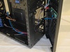 Detail frontpaneel kabeldoorvoer