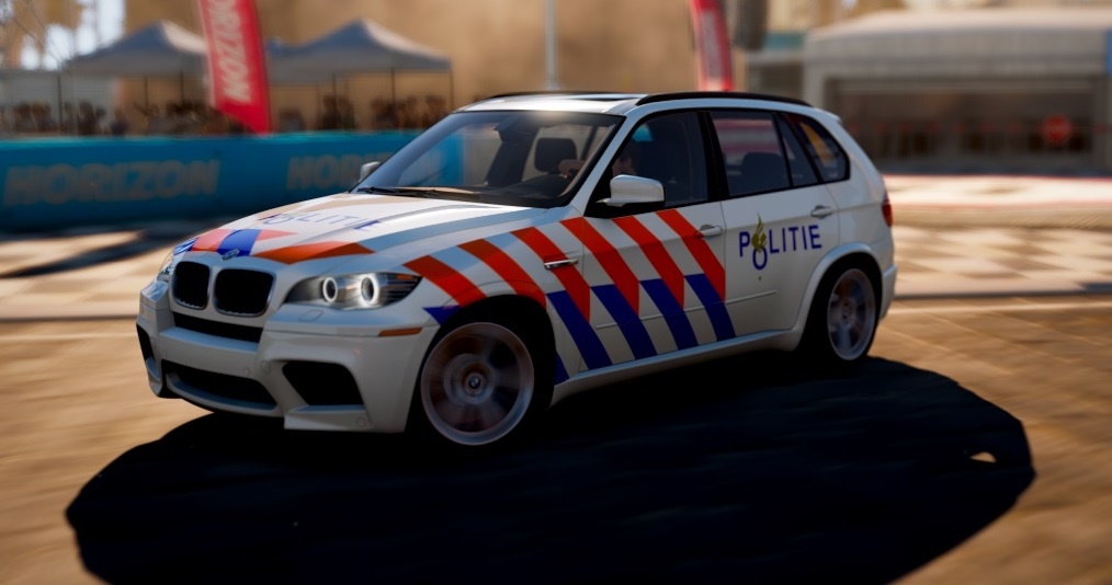 Afbeeldingslocatie: http://tweakers.net/ext/f/QJ39NQIJDinMal86sTreX3rX/full.jpg