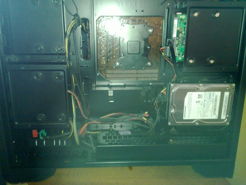 Afbeeldingslocatie: http://tweakers.net/ext/f/QJAR00V1ufEF9dMXcK17nCxe/full.jpg