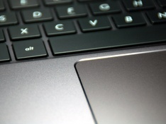 laptop touchpad iso detail 2