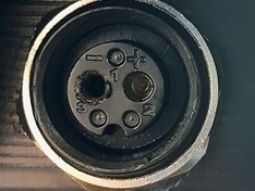 Reention connector