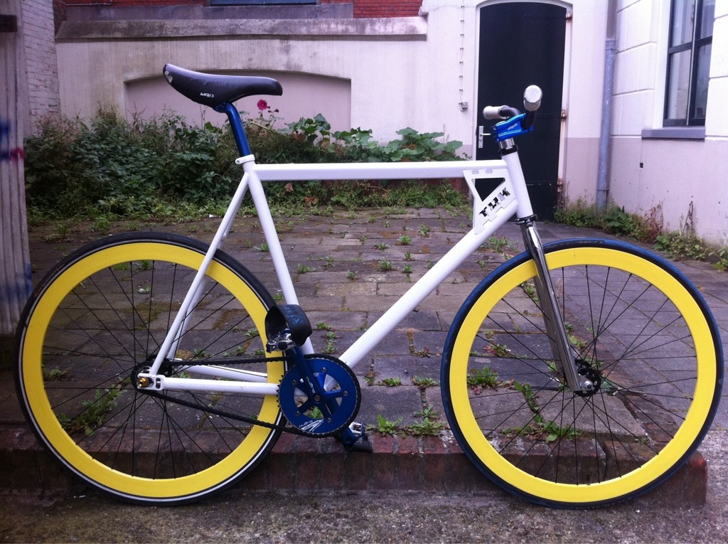 Afbeeldingslocatie: http://tweakers.net/ext/f/R4WFBxCcEuTRc6zrwFbXhkiQ/full.jpg