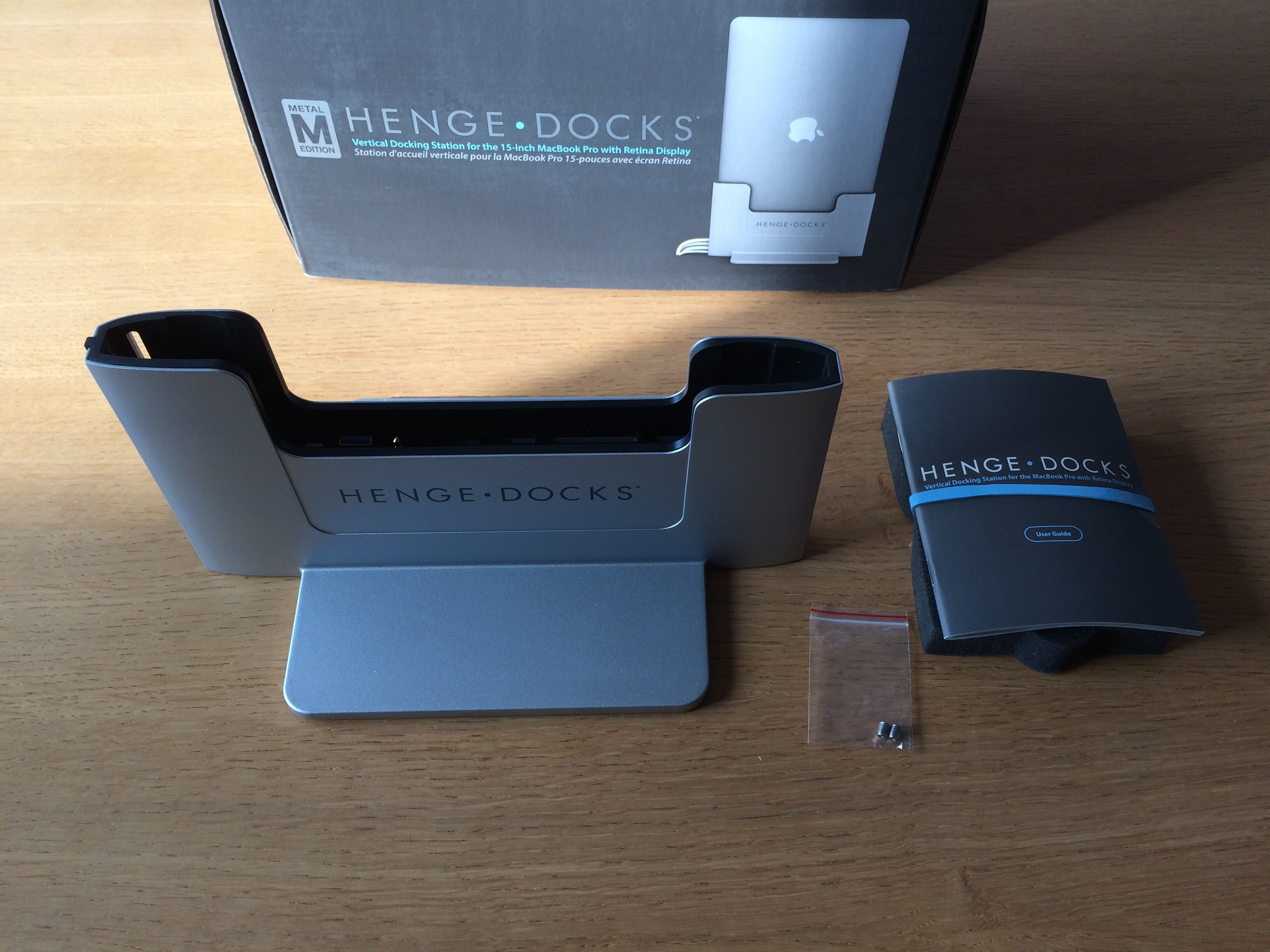 Henge dock unbox 2