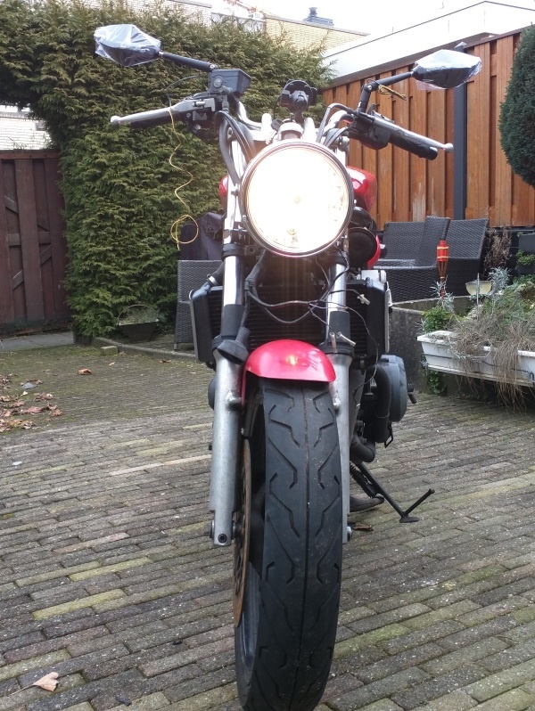 Fazer koplamp 600x800