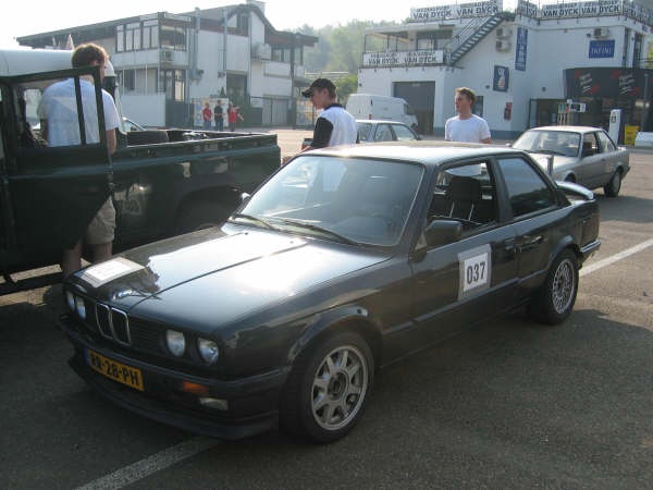 Afbeeldingslocatie: http://tweakers.net/ext/f/S6awMIiW3jiqV01h1X7cvdXr/full.jpg