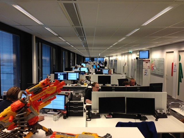 Afbeeldingslocatie: http://tweakers.net/ext/f/SAiKxlI7IdouIBesovYID8Wm/full.jpg