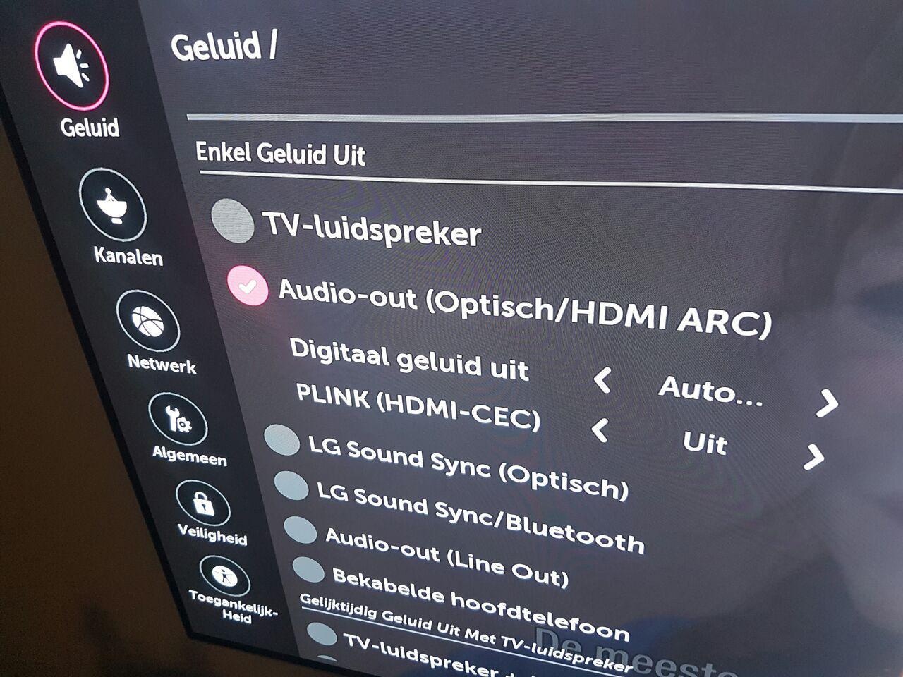 Afbeeldingslocatie: https://tweakers.net/ext/f/SOtkVU4OctVTUq9yHd9CapeR/full.jpg