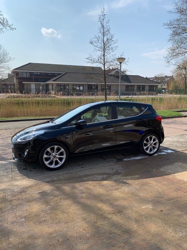 Afbeeldingslocatie: https://tweakers.net/ext/f/SWaTj70ICsUm1ZilsYe70tvg/full.jpg