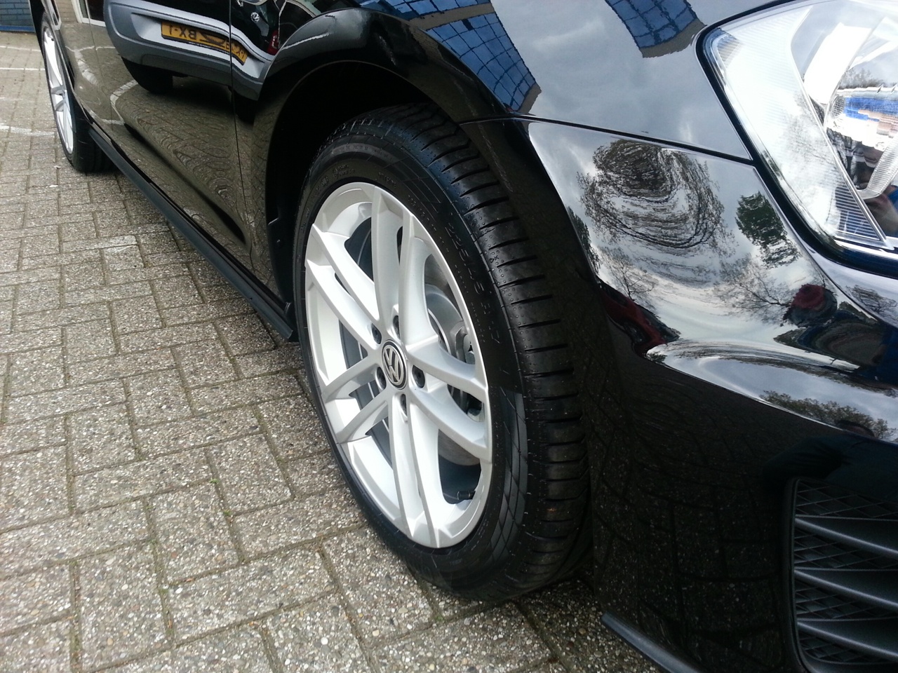 Afbeeldingslocatie: http://tweakers.net/ext/f/T1pcV9X4G2LrqZzvAmDSn3fO/full.jpg