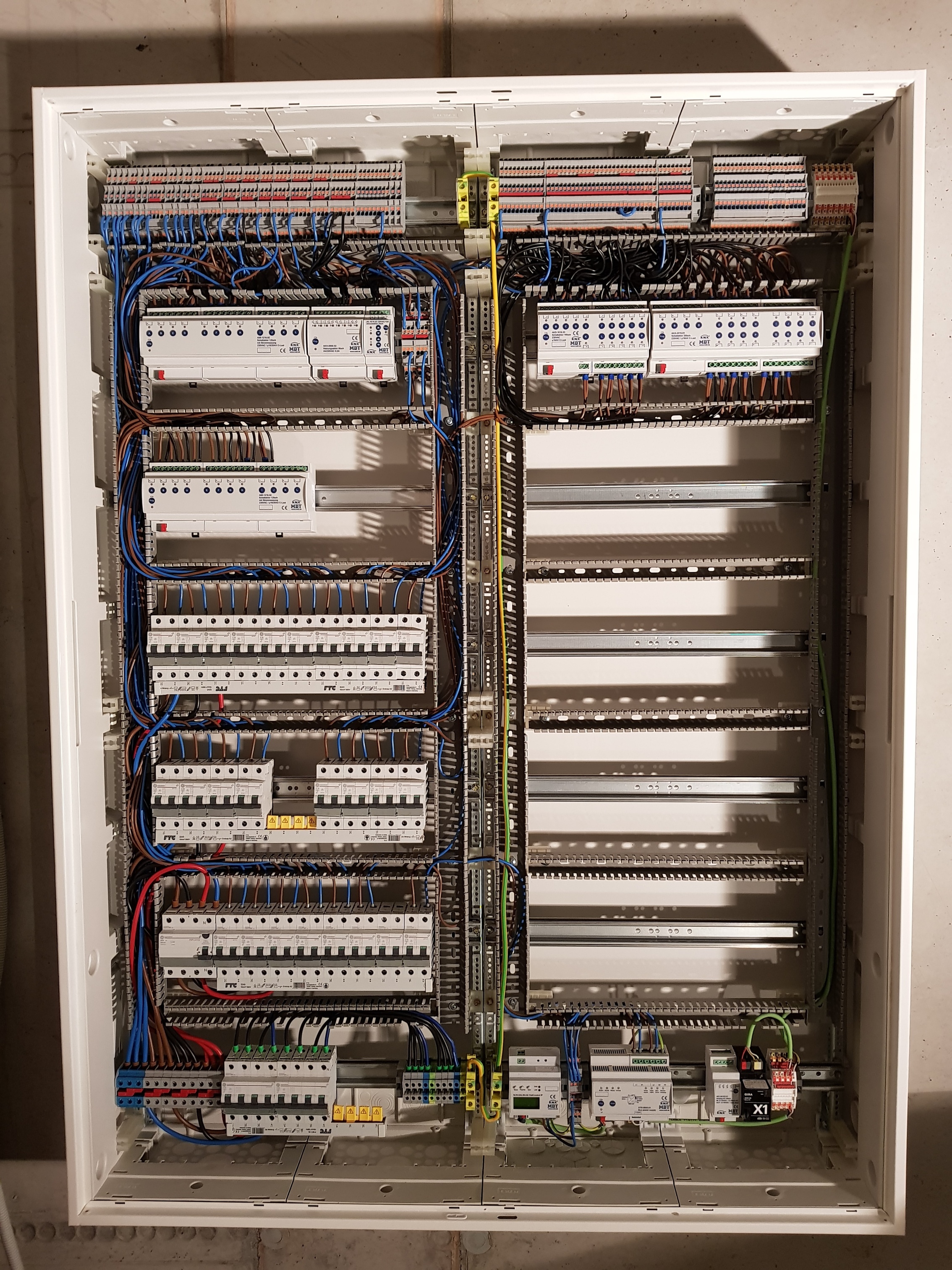 Afbeeldingslocatie: https://tweakers.net/ext/f/UCyhaSodLeSBdPGwBl1jikXs/full.jpg