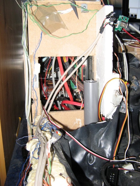Afbeeldingslocatie: http://tweakers.net/ext/f/UJHxJC4cwFJMfxuwiI6z3Oqw/full.jpg