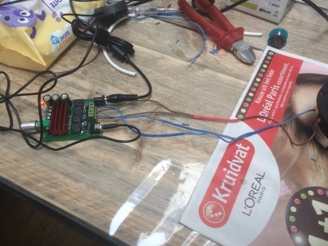 Afbeeldingslocatie: https://tweakers.net/ext/f/UKEOZxp3UmuBnpO4uKFx7i8r/full.jpg