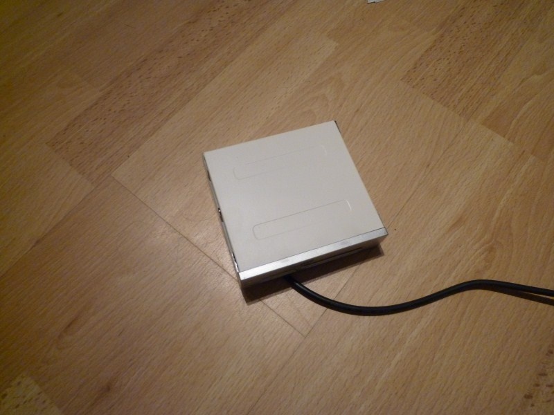 Afbeeldingslocatie: http://tweakers.net/ext/f/UOJ4WvnYm4RoNQxBkEX8LVaC/full.jpg