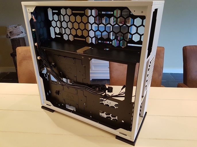 https://tweakers.net/ext/f/VXT13In7eYTtb5ZgR3mZI0y6/full.jpg
