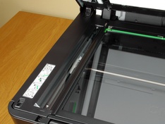 scanner links van glasplaat